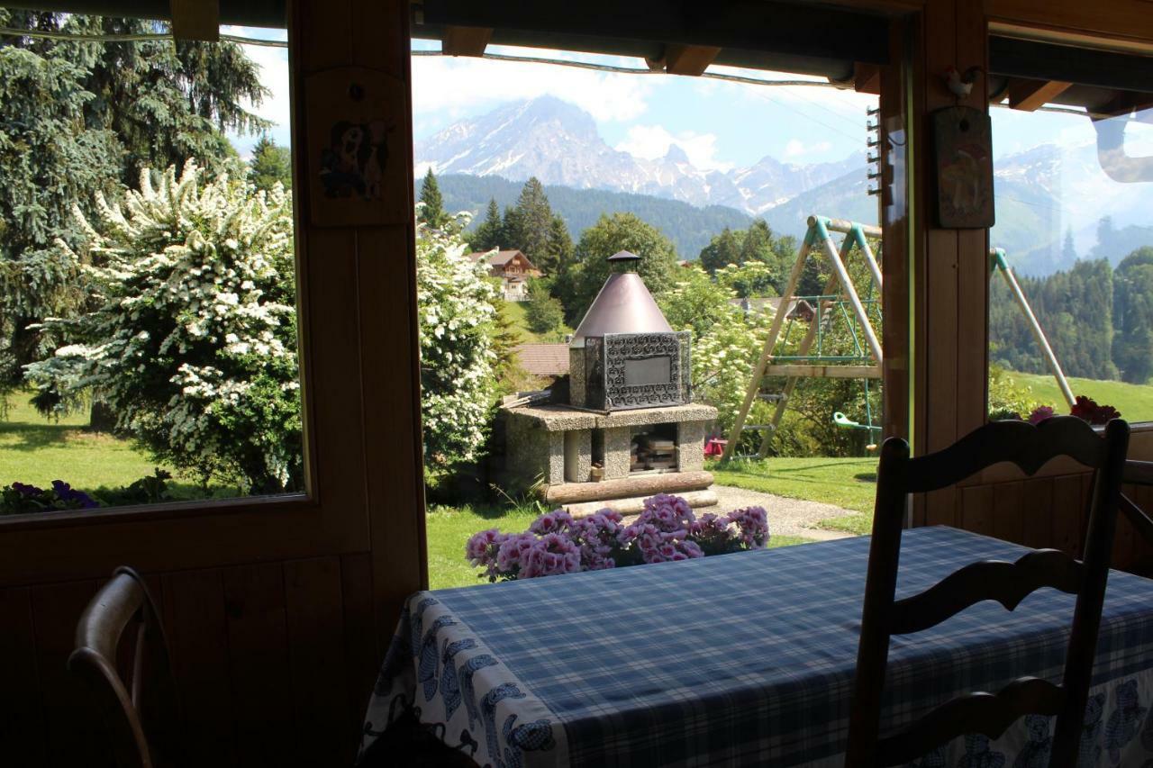 Chalet Le Slalom Arveyes Exterior photo